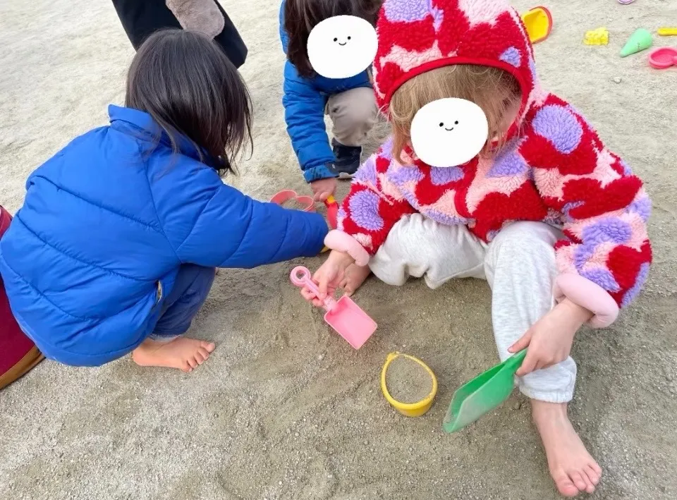 裸足になって元気いっぱい！