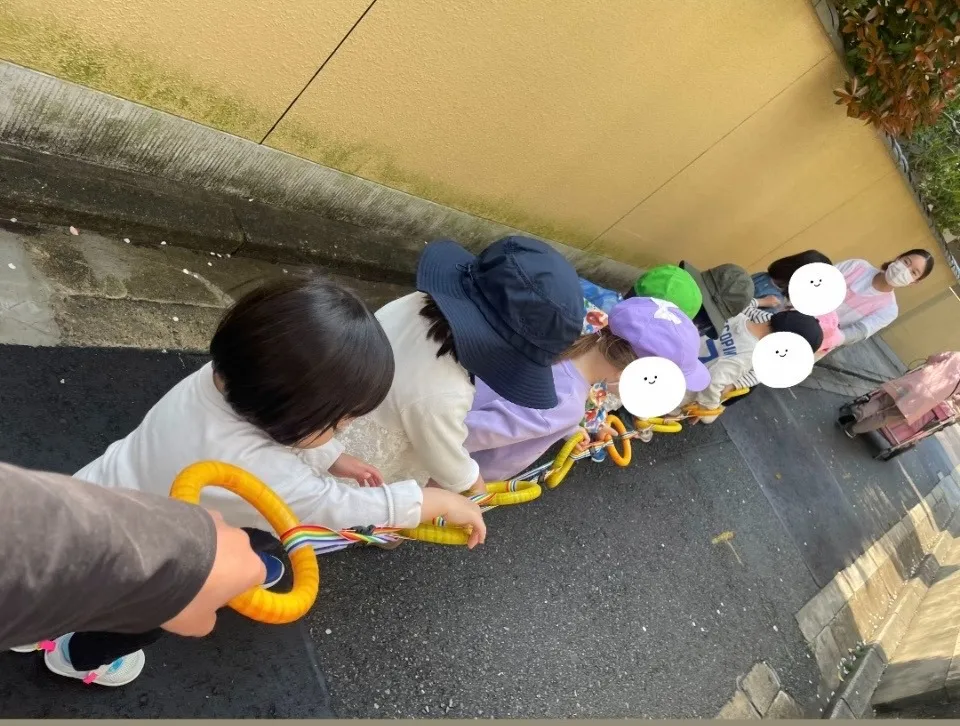 一列に並んで出発！