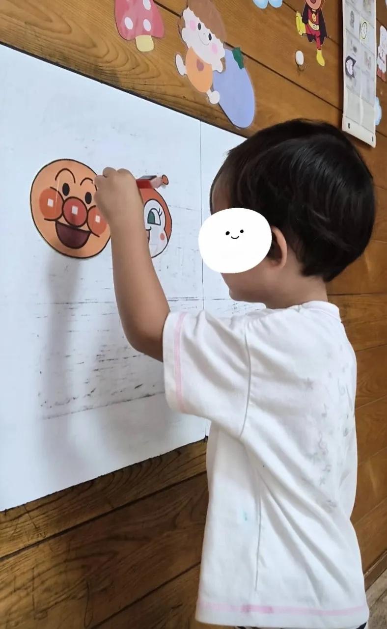 アンパンマンかけるかな?